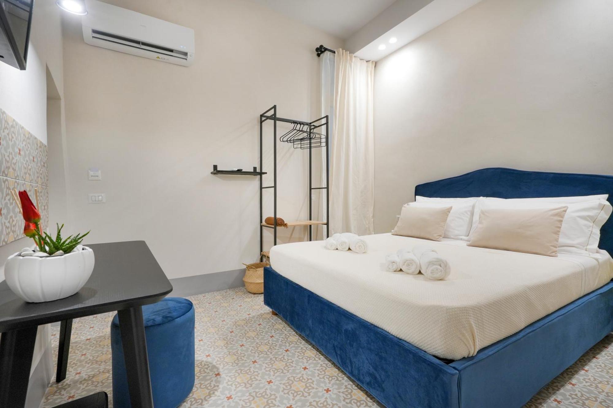 Mimi'S Rooms - Charming Old Town Bari Exterior foto