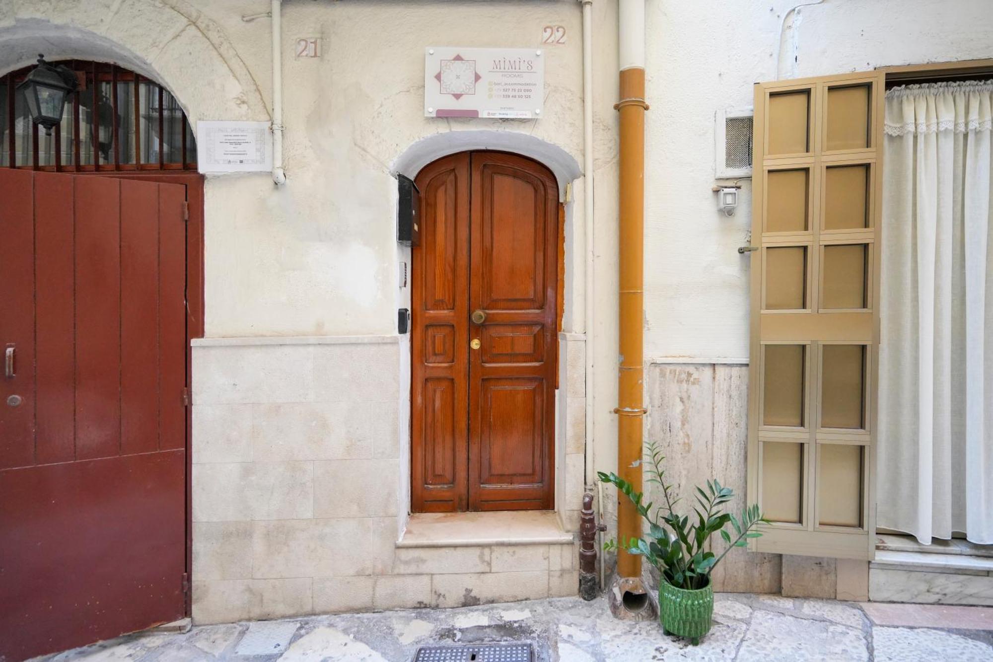 Mimi'S Rooms - Charming Old Town Bari Exterior foto